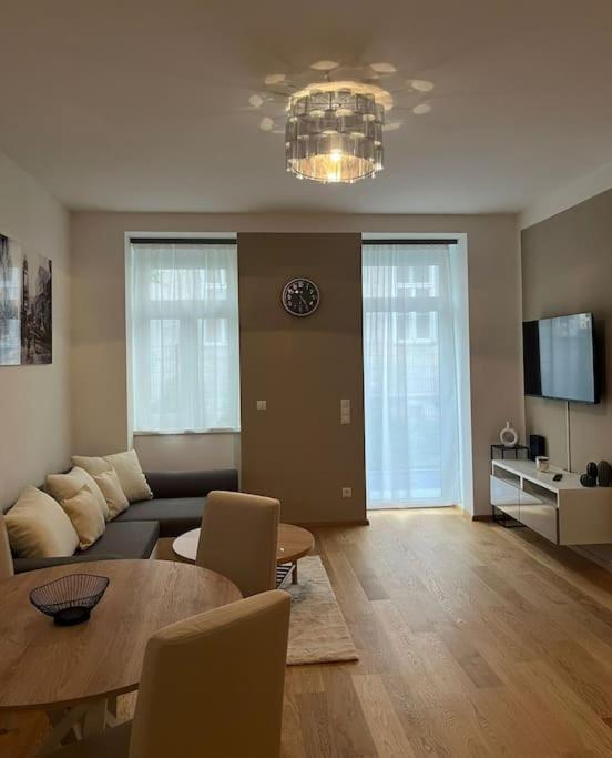 New Design Wohnung-Wien Екстер'єр фото